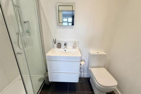 En Suite Shower Room