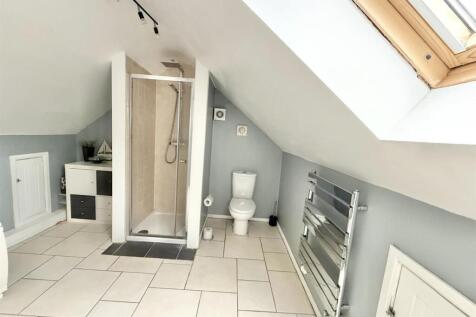 En Suite Bathroom