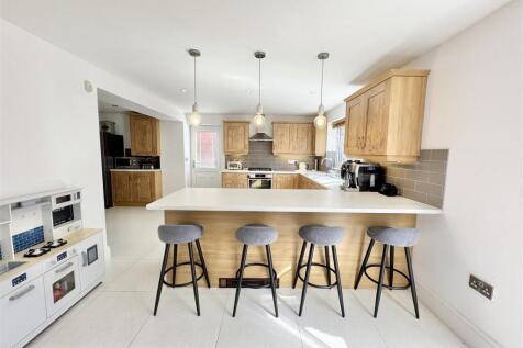 Living Dining Kitchen