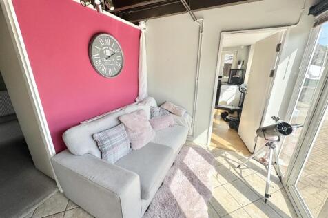 annex living area