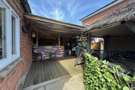 garden bar