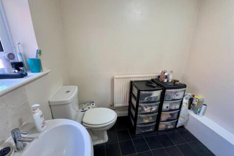 Flat 1