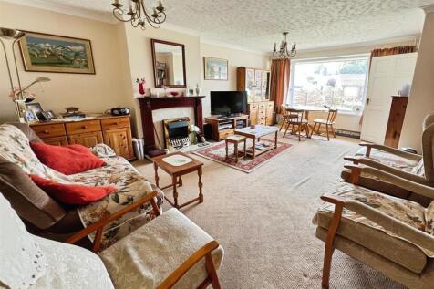 Living &amp; Dining Room