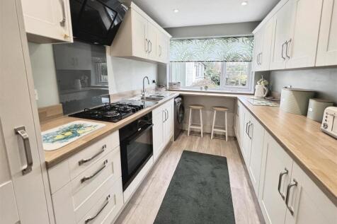 Fitted Kitchen