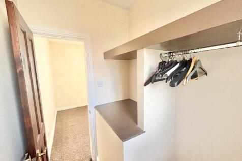 Walk In Wardrobe