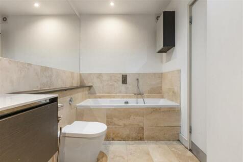 En Suite Bathroom