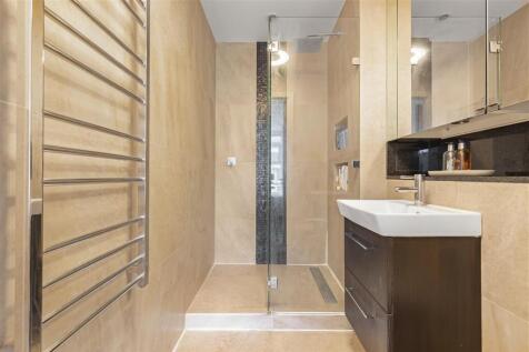 En Suite Shower Room