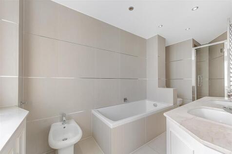 En Suite Bathroom