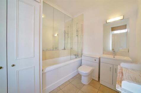 En Suite Bathroom