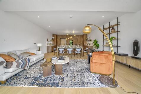 Kitchen/Reception Room