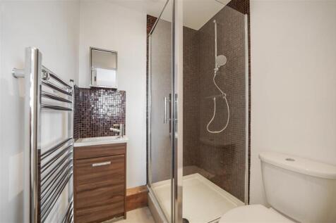 En Suite Bathroom