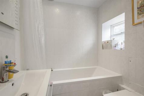 En Suite Bathroom