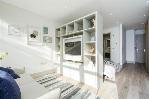 Studio Room