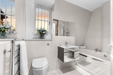 En Suite Bathroom