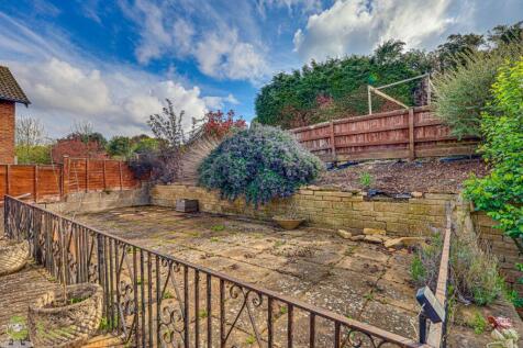 Stroud Road-15