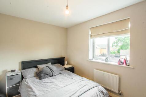 Bedroom 1a