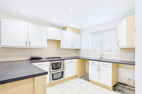 CAM01338G0-PR0152-STILL001