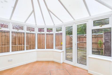 CAM01338G0-PR0152-STILL004