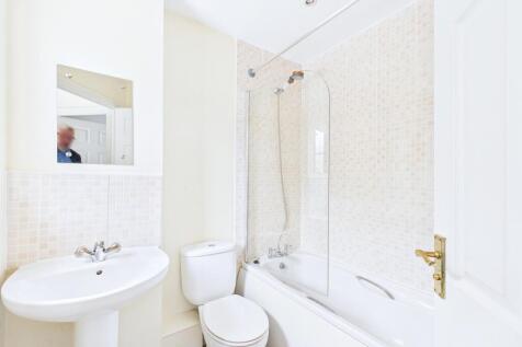 CAM01338G0-PR0152-STILL011