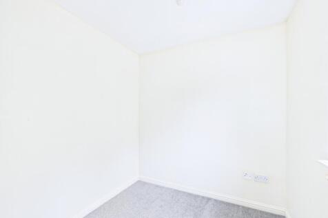 CAM01338G0-PR0152-STILL009