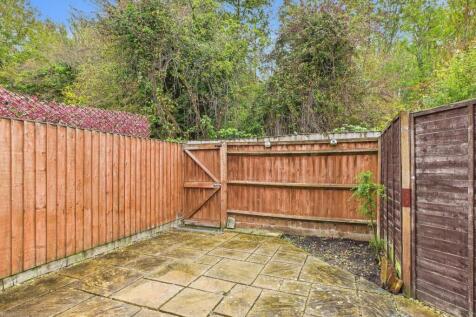 CAM01338G0-PR0152-STILL005