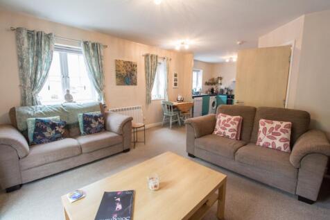 16 Kiln Avenue Adam Hendry EweMove estate and lett