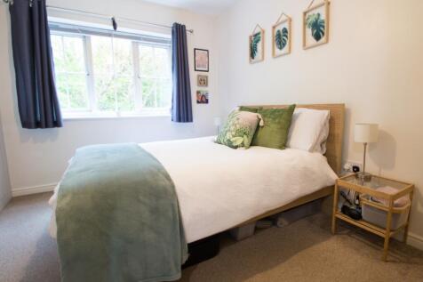 6 Kiln Avenue Adam Hendry EweMove estate and letti