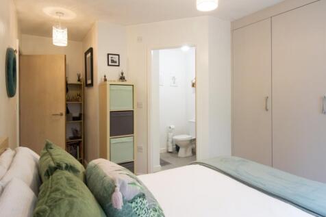 8 Kiln Avenue Adam Hendry EweMove estate and letti