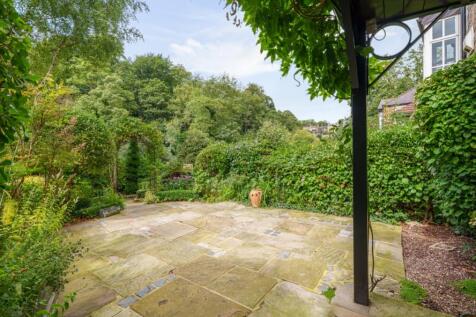 Courtyard1