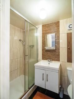 flat 1 bank st