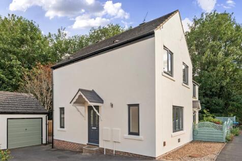 EweMove Knaresborough House Front