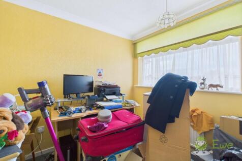 CAM03669G0-PR0025-STILL017