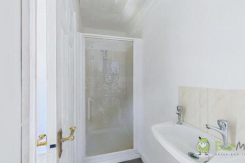 CAM02351G0-PR0082-STILL005