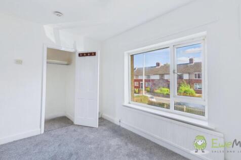 CAM02351G0-PR0082-STILL013