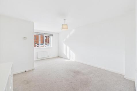 CAM03162G0-PR0356-STILL004