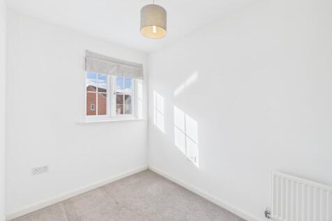 CAM03162G0-PR0356-STILL015