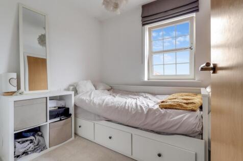 9- Rob Hammond EweMove Pontefract