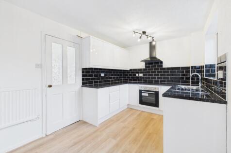 CAM03162G0-PR0360-STILL007