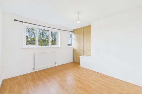 CAM03162G0-PR0360-STILL018