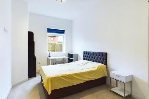 CAM03162G0-PR0150-STILL004