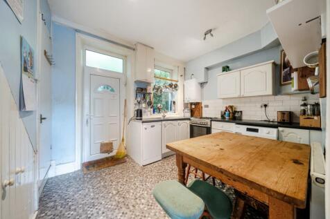 1359250-15-68d3f7740433b