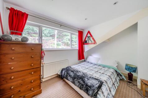 1359250-8-68d3f70ab8d91