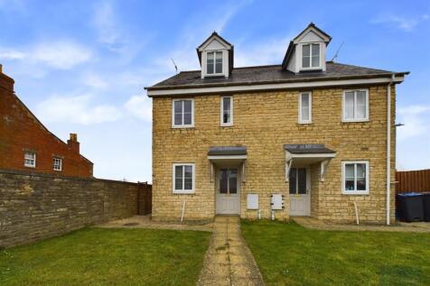 CAM02558G0-PR0141-ST