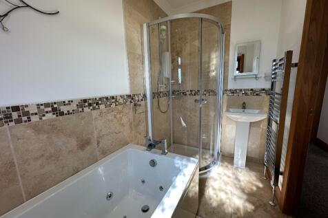 Bedroom 2 En Suite