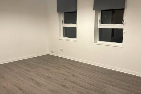 Living Room/Bedroom