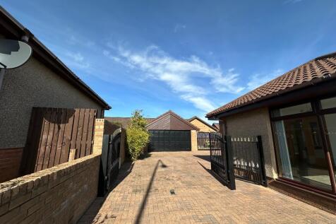Garage/Gates