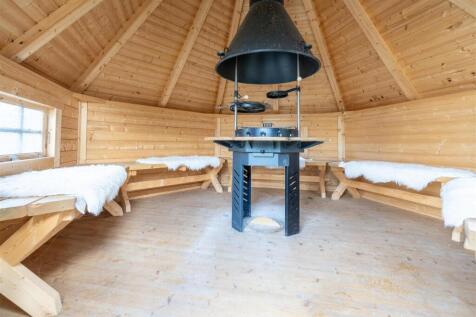 Garden Hut
