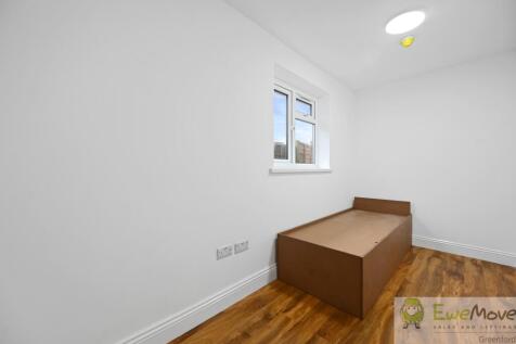 RCEWEMOVE- 153A sutton lane- bedroom B3 (1)