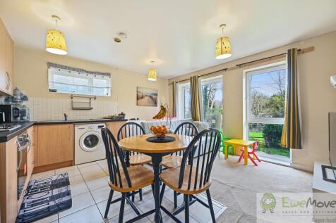 EWE - 2 Flora Court - Reception3 (1)