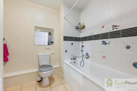 EWE - 2 Flora Court - Bathroom3 (1)